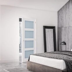 Deanta Coventry White Primed Frosted Glaze Interior Door 1981 X 610 X 35mm - 35COVGFWH610